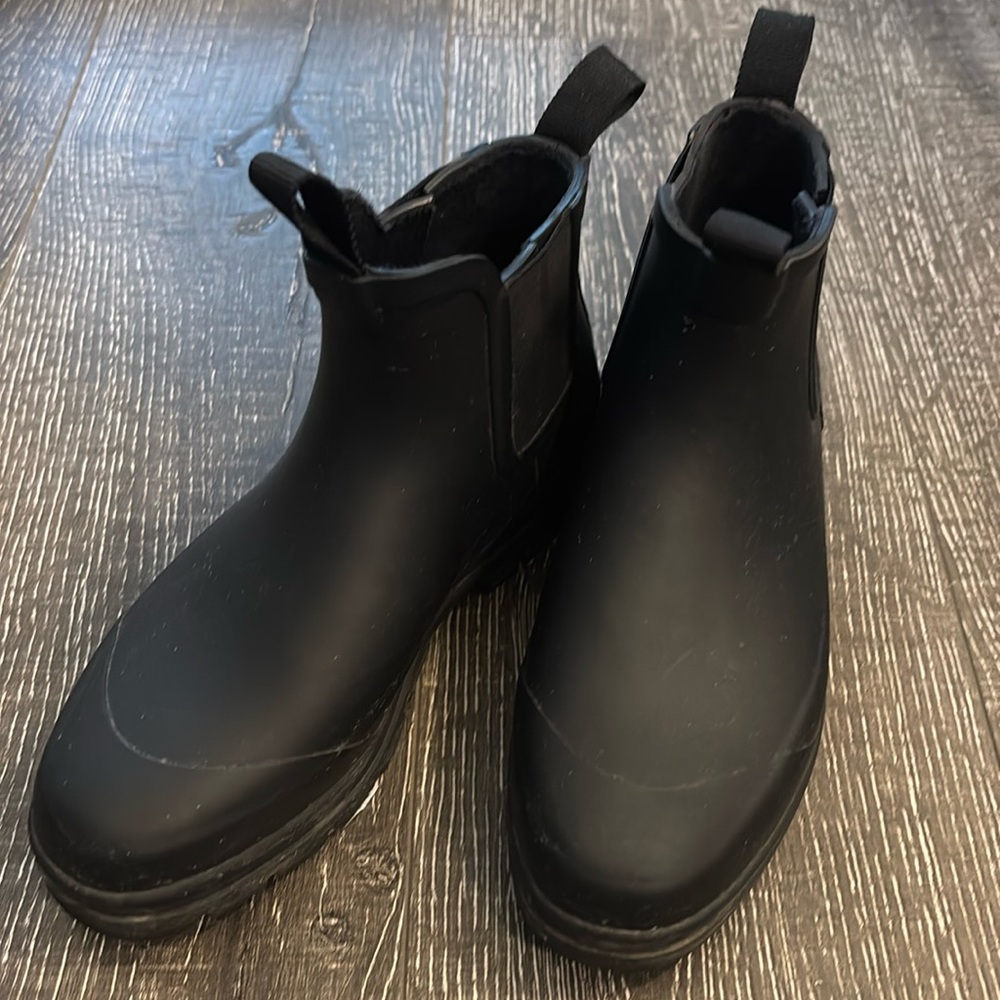 Everlane Ankle rain boots in Black